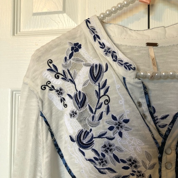 Free People Sundance Western Embroidered Henley Boho Top- Size Medium - Picture 6 of 16
